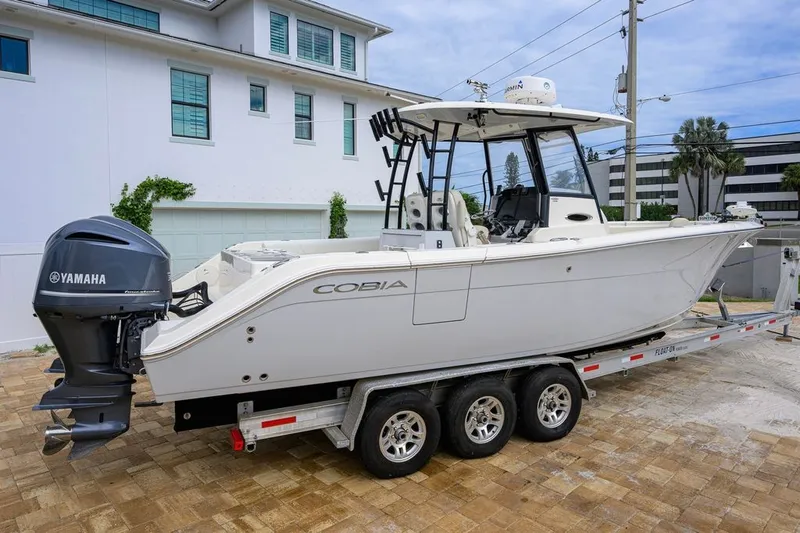 The Image of Cobia Boats 301 Center Console 2019 - 0