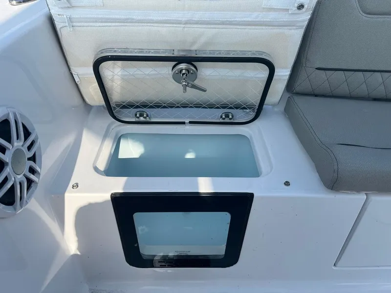 Slide: The Image of Sportsman Heritage 231 Center Console 2024 - 10