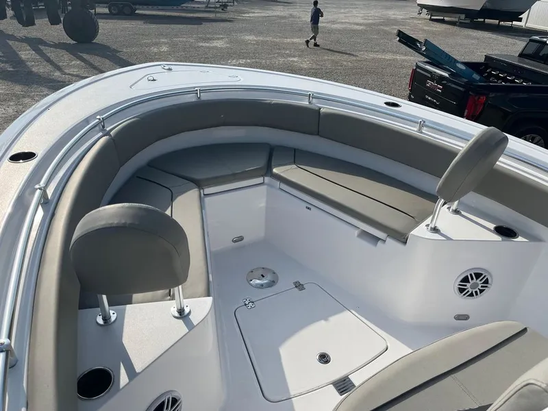 Slide: The Image of Sportsman Heritage 231 Center Console 2024 - 4