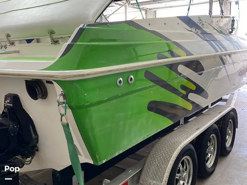 Slide: The Image of Advantage 32 Victory 2000 - 12990554