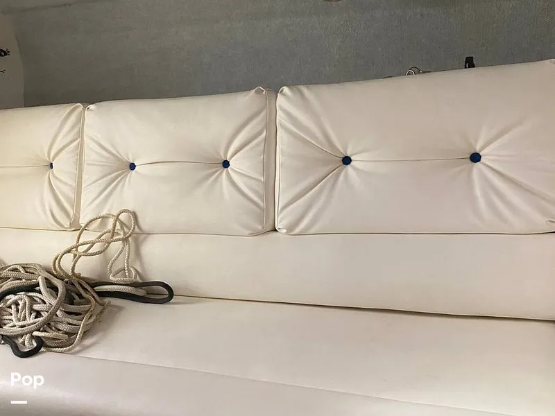 Slide: The Image of Advantage 32 Victory 2000 - 12990571