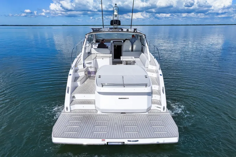 Slide: The Image of Azimut ATLANTIS 45 2025 - 11