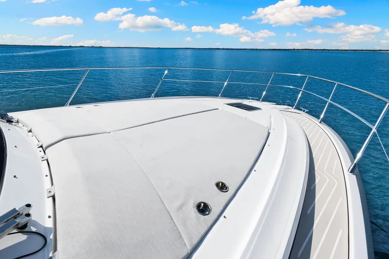 Slide: The Image of Azimut ATLANTIS 45 2025 - 42