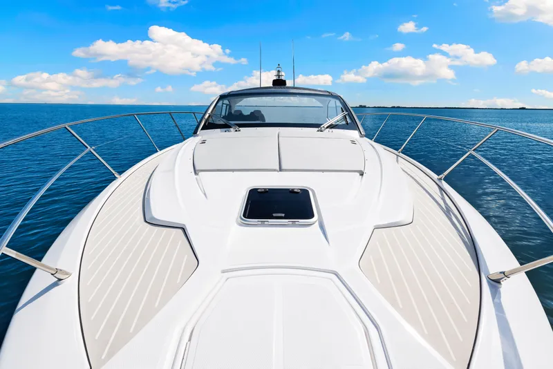 Slide: The Image of Azimut ATLANTIS 45 2025 - 43