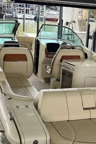 Slide: The Image of Chris-Craft Launch 31 GT 2020 - 12