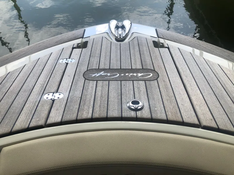 Slide: The Image of Chris-Craft Launch 31 GT 2020 - 66