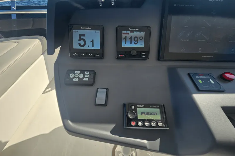 Slide: The Image of Aquila 44 Yacht 2023 - 18