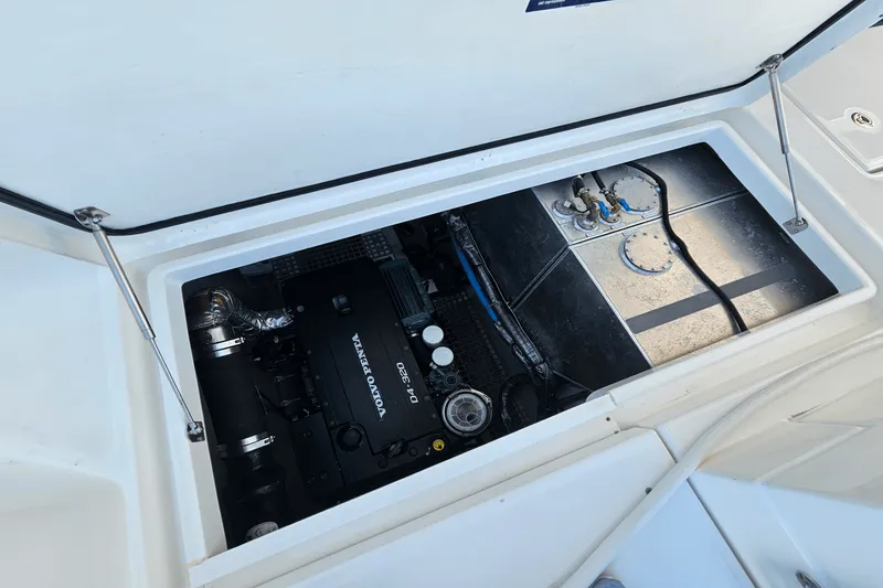 Slide: The Image of Aquila 44 Yacht 2023 - 86