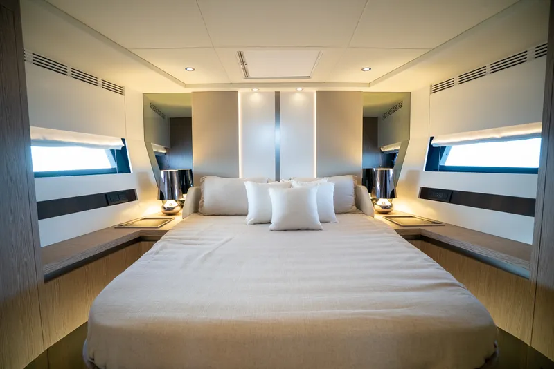 Slide: The Image of Azimut S6 2025 - 24