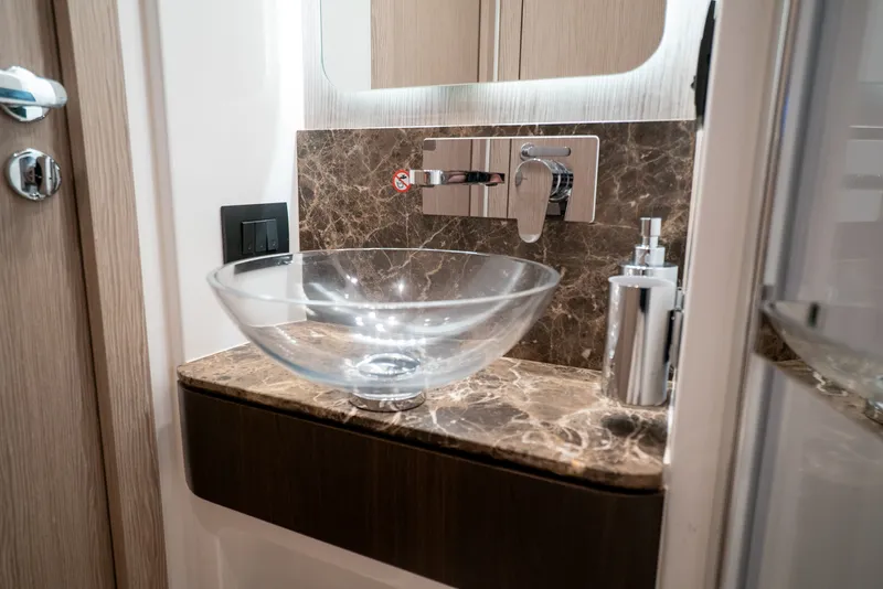 Slide: The Image of Azimut S6 2025 - 30