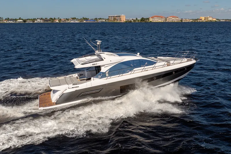 Slide: The Image of Azimut S6 2025 - 40