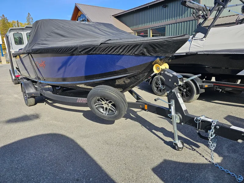 Slide: The Image of Alumacraft Trophy 185 Sport 2023 - 9