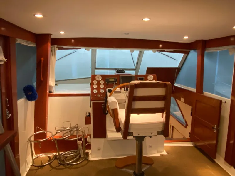 Slide: The Image of Chris-Craft 47 Commander 1973 - 50