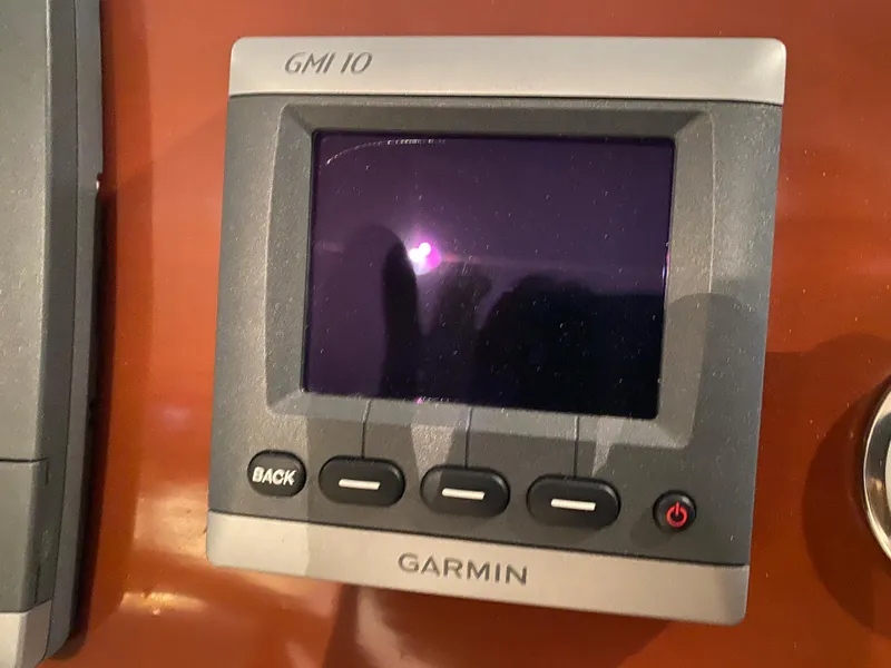 Slide: The Image of Chris-Craft 47 Commander 1973 - 57