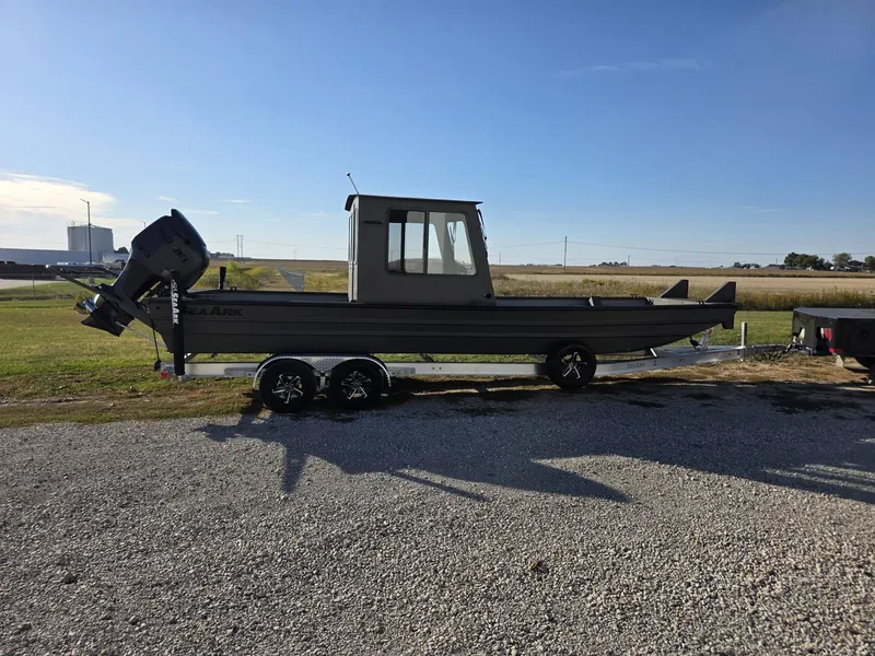 Slide: The Image of SeaArk 2672 Workhorse 2027 - 1