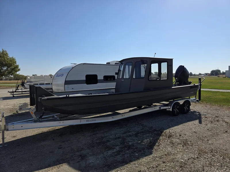 Slide: The Image of SeaArk 2672 Workhorse 2027 - 7