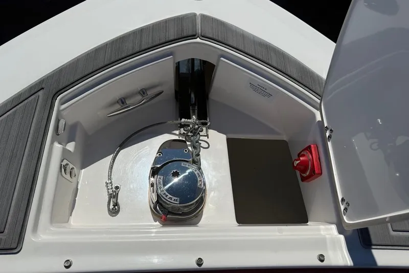 Slide: The Image of Regal LX9 2024 - 14