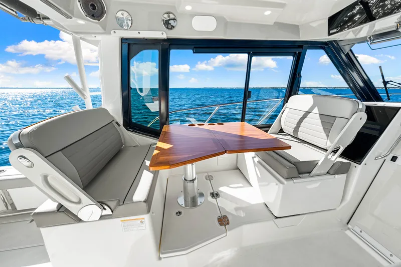 Slide: The Image of Boston Whaler 365 Conquest 2025 - 49
