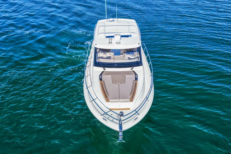 Slide: The Image of Boston Whaler 365 Conquest 2025 - 6