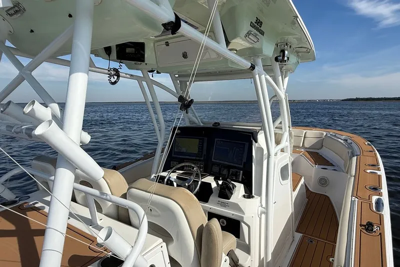 Slide: The Image of Sea Fox 328 Commander 2017 - 8