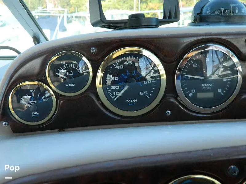 Slide: The Image of Rinker 310 Fiesta Vee 2000 - 8140740