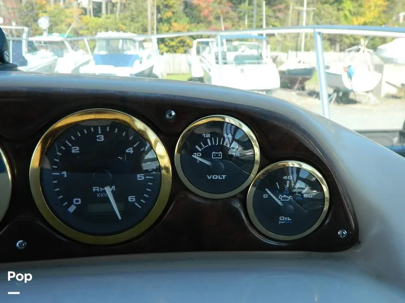 Slide: The Image of Rinker 310 Fiesta Vee 2000 - 8140751