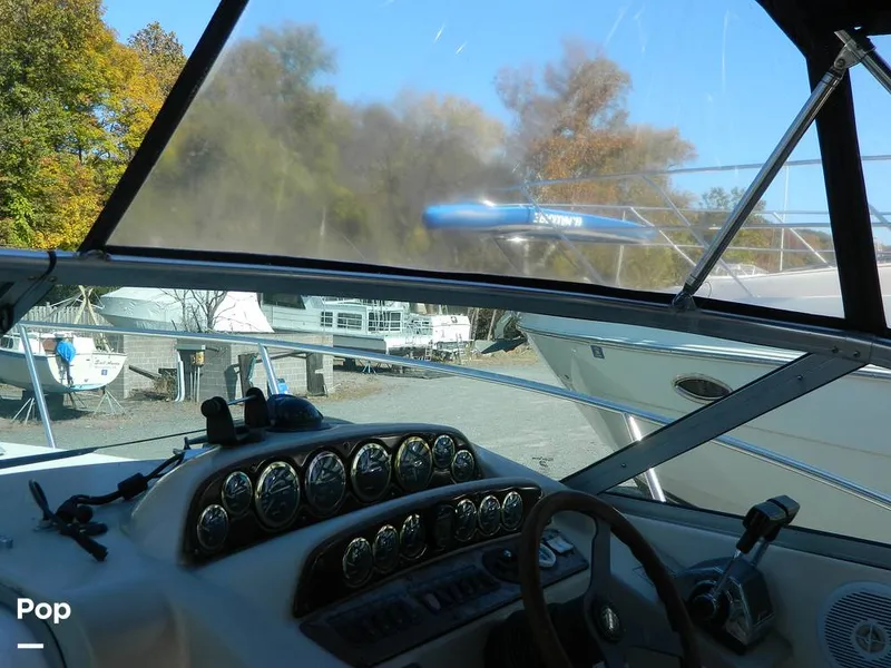 Slide: The Image of Rinker 310 Fiesta Vee 2000 - 8140774