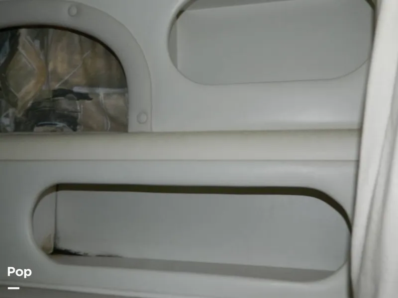 Slide: The Image of Rinker 310 Fiesta Vee 2000 - 8140804