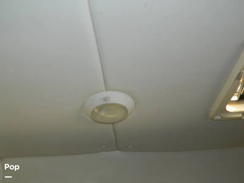 Slide: The Image of Rinker 310 Fiesta Vee 2000 - 8147154