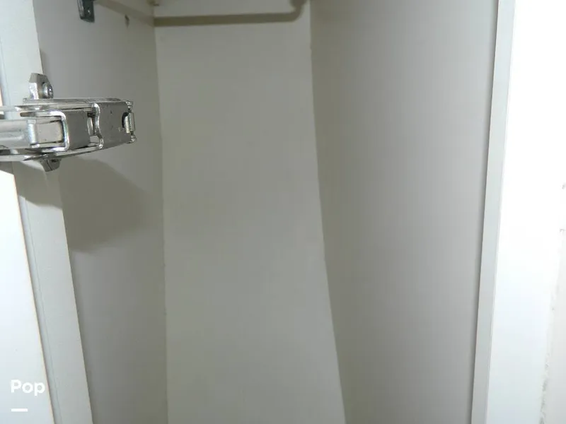 Slide: The Image of Rinker 310 Fiesta Vee 2000 - 8147155