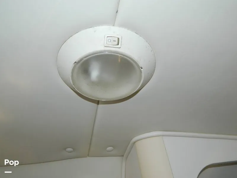 Slide: The Image of Rinker 310 Fiesta Vee 2000 - 8147240