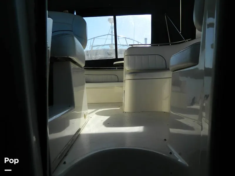 Slide: The Image of Rinker 310 Fiesta Vee 2000 - 8147857