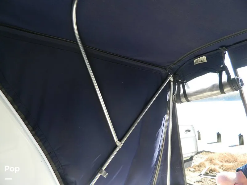 Slide: The Image of Rinker 310 Fiesta Vee 2000 - 8147858