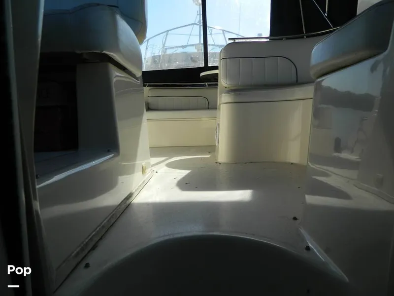 Slide: The Image of Rinker 310 Fiesta Vee 2000 - 8147887