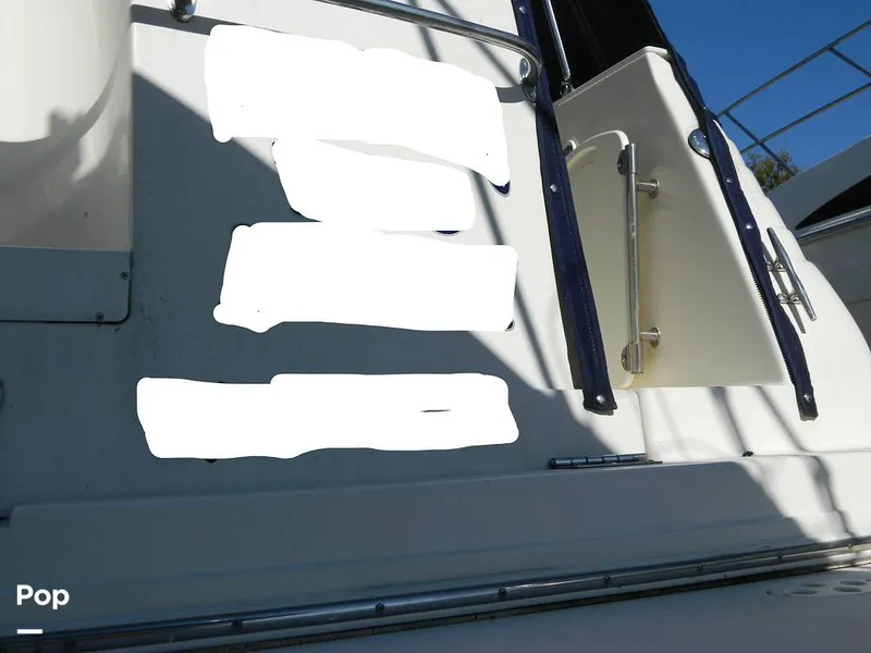 Slide: The Image of Rinker 310 Fiesta Vee 2000 - 8137266