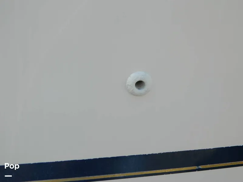 Slide: The Image of Rinker 310 Fiesta Vee 2000 - 8137404