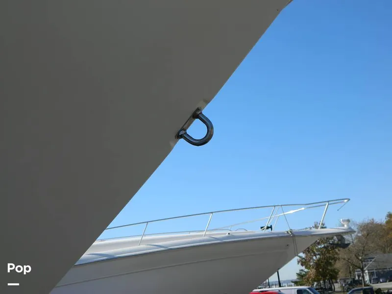 Slide: The Image of Rinker 310 Fiesta Vee 2000 - 8137410