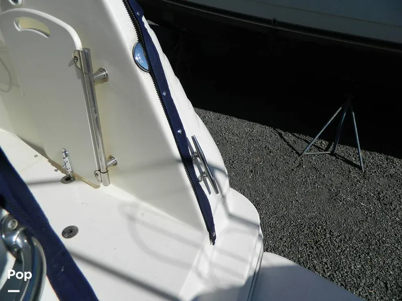 Slide: The Image of Rinker 310 Fiesta Vee 2000 - 8137501