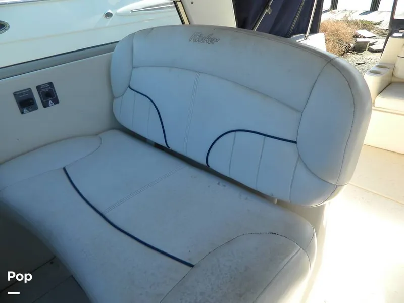 Slide: The Image of Rinker 310 Fiesta Vee 2000 - 8138431