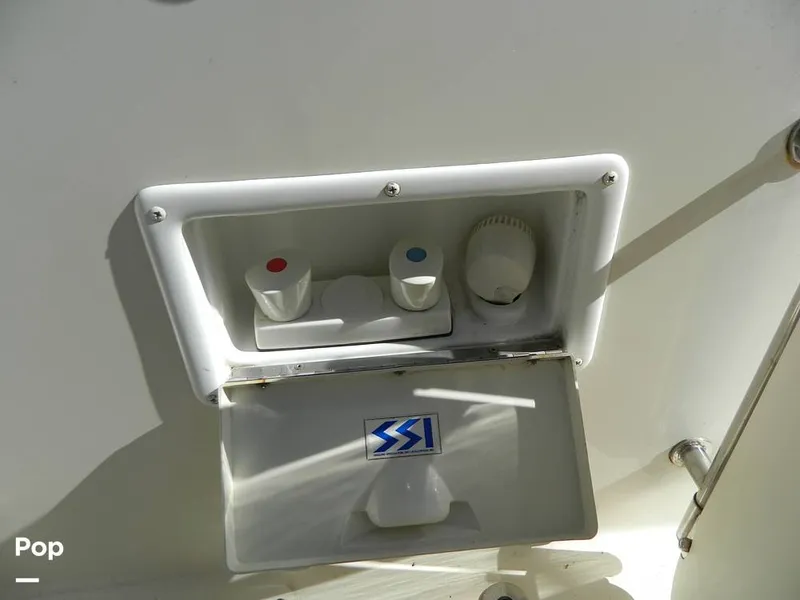 Slide: The Image of Transom Hot And Cold Shower - 8138439