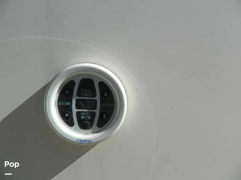 Slide: The Image of Stereo Remote - 8138441