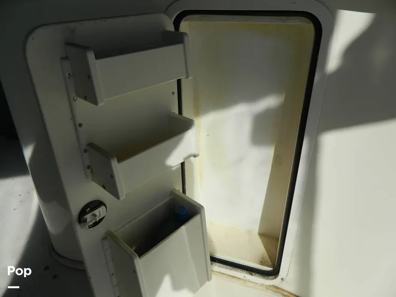 Slide: The Image of Rinker 310 Fiesta Vee 2000 - 8138471