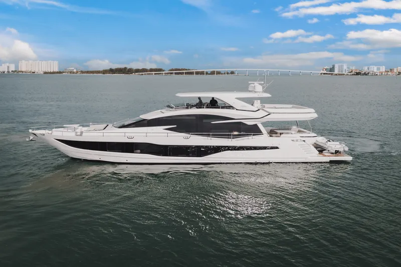 Slide: The Image of Galeon 800 FLY 2023 - 2