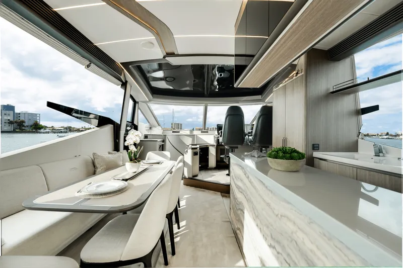 Slide: The Image of Galeon 800 FLY 2023 - 34