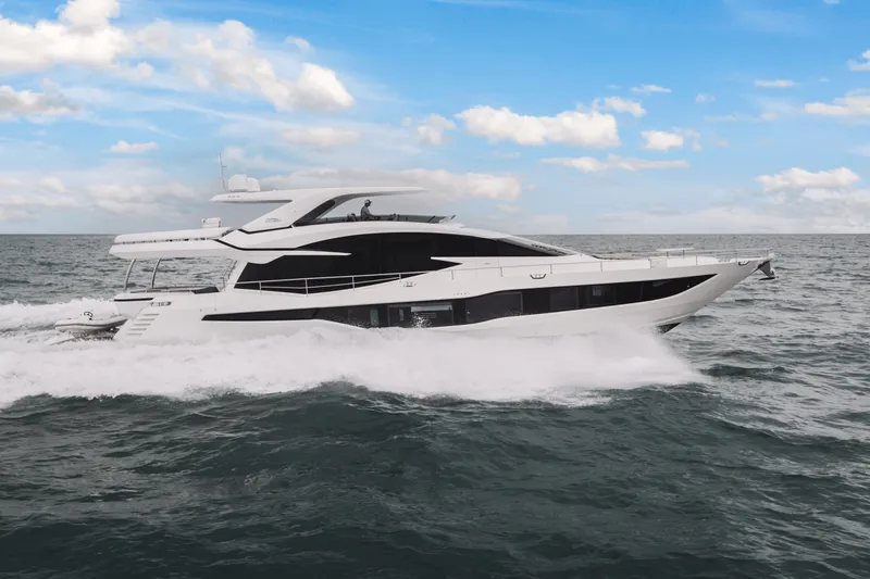 Slide: The Image of Galeon 800 FLY 2023 - 4