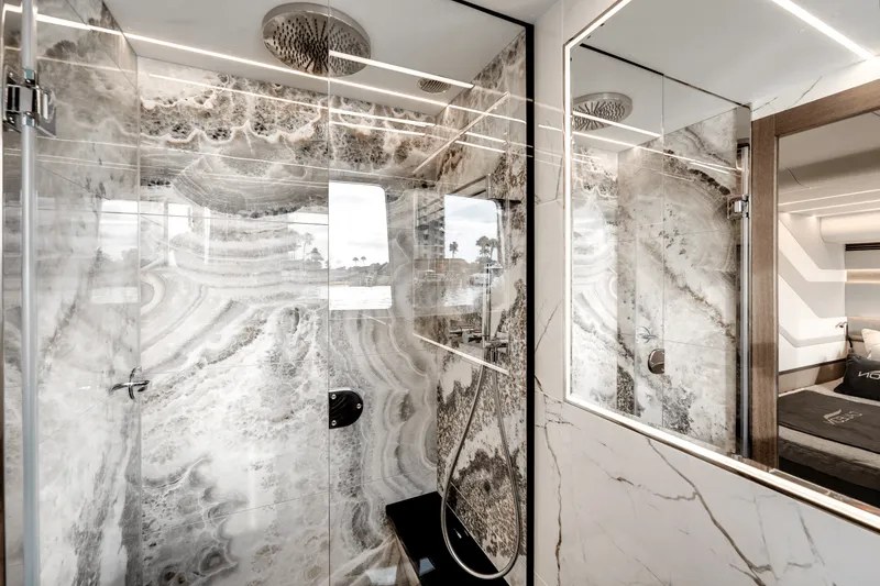 Slide: The Image of Galeon 800 FLY 2023 - 52