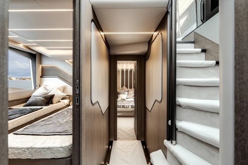 Slide: The Image of Galeon 800 FLY 2023 - 63