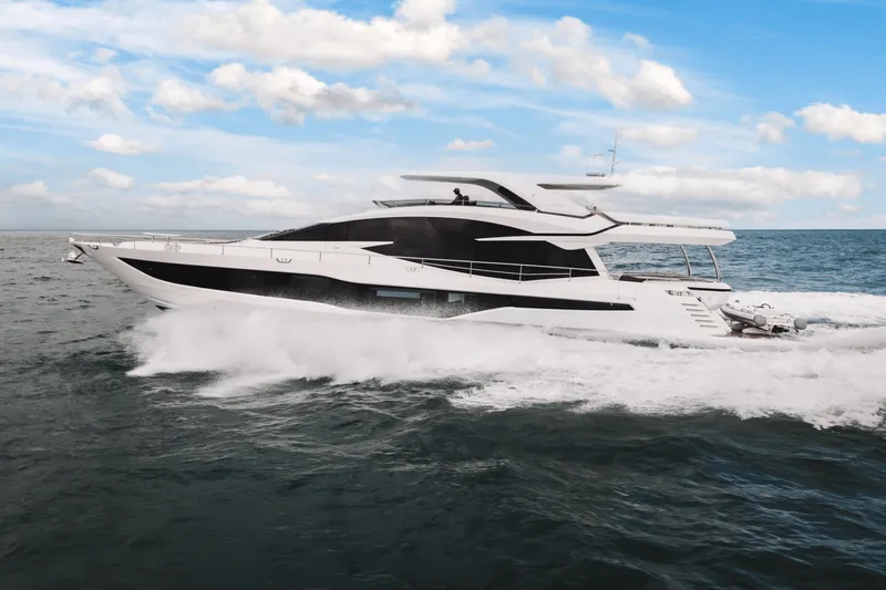Slide: The Image of Galeon 800 FLY 2023 - 7