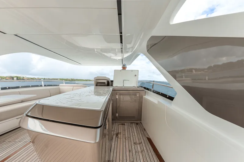 Slide: The Image of Galeon 800 FLY 2023 - 71