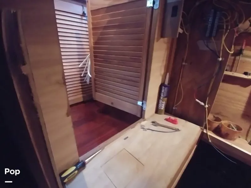 Slide: The Image of Open To Salon - 8413808